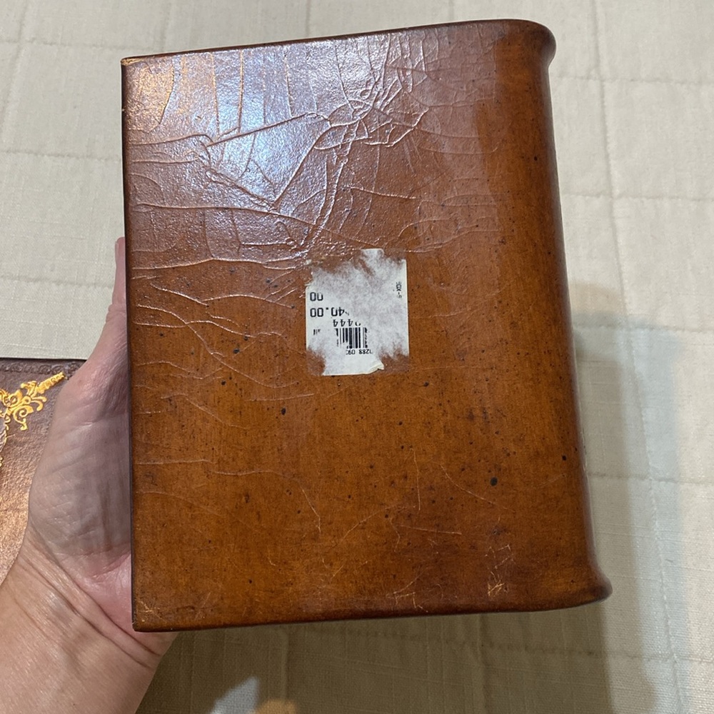 Leather “Book” with Gold Leaf Box - Picture 9 of 9